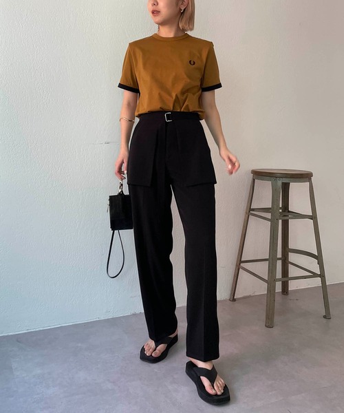 FRED PERRY(フレッドペリー)の「〈WEB限定〉【FRED PERRY/フレッドペリー】バイカラーTシャツ(Tシャツ/カットソー・レディース・グリーン/キャメル・SMALL)」の19枚目の写真