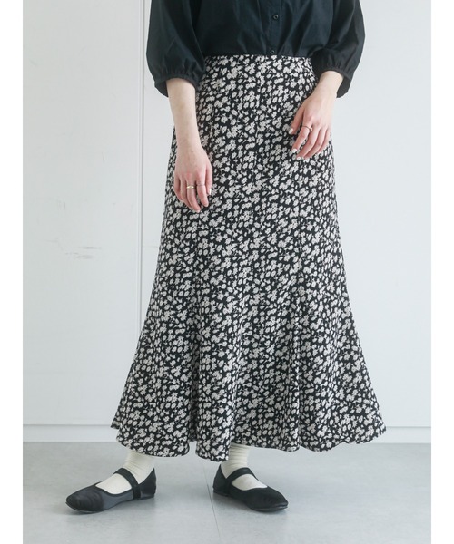 ehka sopo（エヘカソポ）の「無地／花柄アソートマーメイドスカート（スカート・レディース・ブラック/グリーン/オレンジ/ベージュ・ﾌﾘ-）」の19枚目の写真