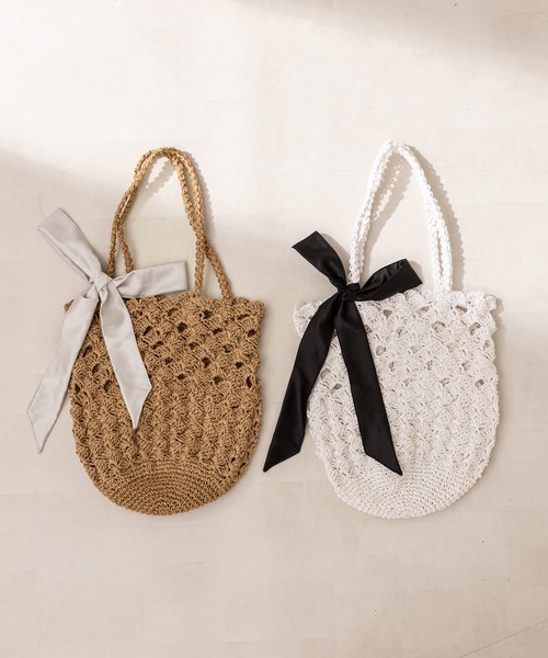 OLIVE des OLIVE（オリーブデオリーブ）の「リボン付きペーパーバッグ（かごバッグ・レディース・ベージュ/オフホワイト・FREE）」の5枚目の写真