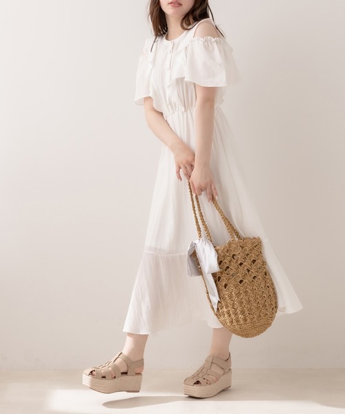 OLIVE des OLIVE（オリーブデオリーブ）の「リボン付きペーパーバッグ（かごバッグ・レディース・ベージュ/オフホワイト・FREE）」の13枚目の写真