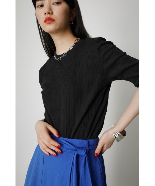 AZUL by moussy(アズールバイマウジー)の「MELLOW SHORT SLEEVE TOPS/メロウショートスリーブトップス(Tシャツ/カットソー・レディース・ピンク/ダークブルー/ホワイト/オレンジ/ブラック・MEDIUM/SMALL)」の3枚目の写真