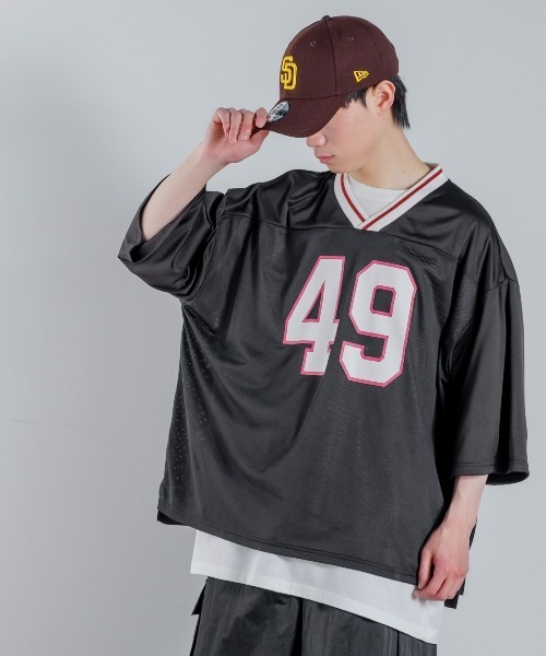 improves（インプローブス）の「メッシュ ナンバリングプリント オーバーサイズ Vネック Tシャツ（Tシャツ/カットソー・メンズ・ブラック/グリーン/パープル・MEDIUM/LARGE/X-LARGE）」の20枚目の写真