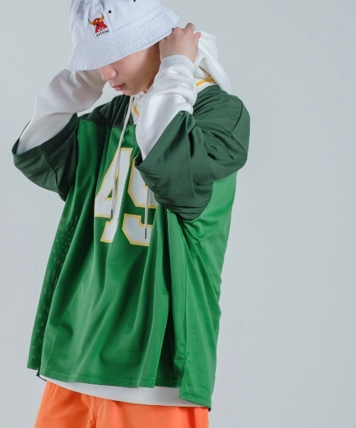 improves（インプローブス）の「メッシュ ナンバリングプリント オーバーサイズ Vネック Tシャツ（Tシャツ/カットソー・メンズ・ブラック/グリーン/パープル・MEDIUM/LARGE/X-LARGE）」の6枚目の写真