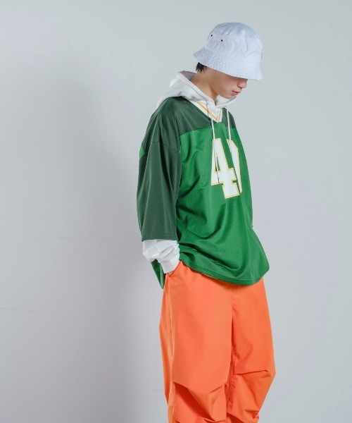 improves（インプローブス）の「メッシュ ナンバリングプリント オーバーサイズ Vネック Tシャツ（Tシャツ/カットソー・メンズ・ブラック/グリーン/パープル・MEDIUM/LARGE/X-LARGE）」の15枚目の写真