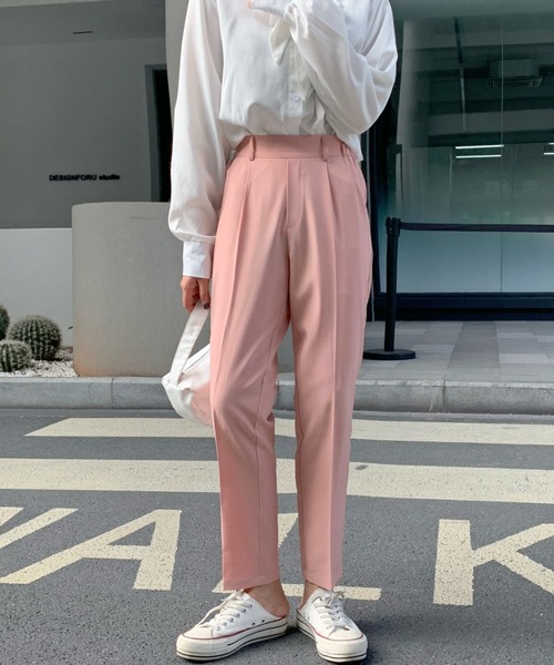 Diosfront（ディオスフロント）の「センタープレステーパードスラックスパンツ（スラックス・レディース・ブラック/グレー/ピンク/グリーン/ベージュ・S/M/L）」の10枚目の写真