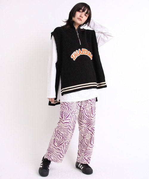 RNA（アールエヌエー）の「R3991 アニマルプリントイージーパンツ（スラックス・レディース・ブラック×ホワイト/レオパード/パープル・MEDIUM）」の17枚目の写真