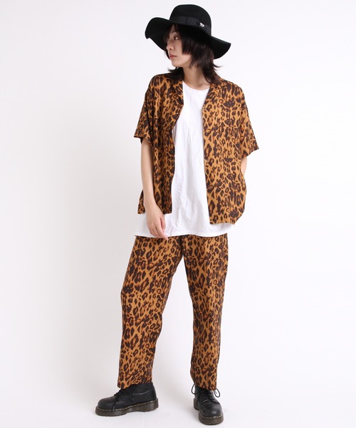 RNA（アールエヌエー）の「R3991 アニマルプリントイージーパンツ（スラックス・レディース・ブラック×ホワイト/レオパード/パープル・MEDIUM）」の10枚目の写真