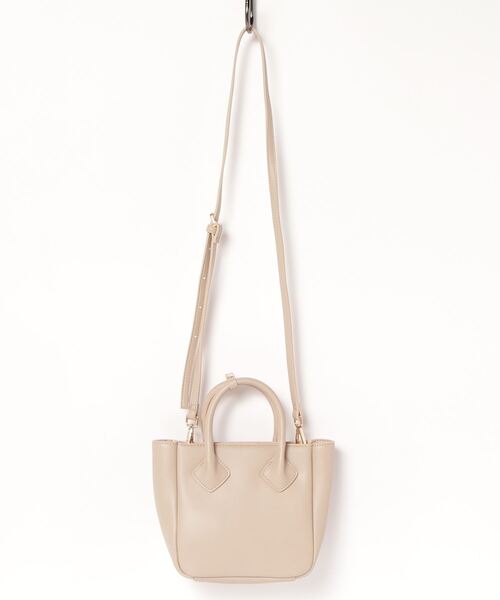 artemis by DIANA（アルテミスバイダイアナ）の「ストラップ付き2WAYスクエア型ミニトート（ハンドバッグ・レディース・ブラック/ベージュ/イエロー/グリーン/オレンジ・FREE）」の14枚目の写真