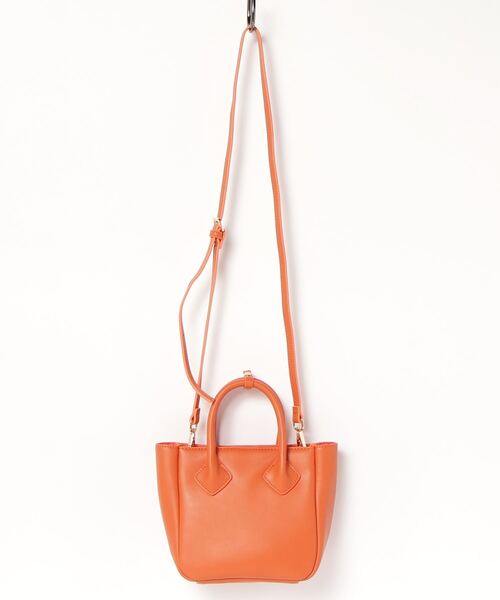 artemis by DIANA（アルテミスバイダイアナ）の「ストラップ付き2WAYスクエア型ミニトート（ハンドバッグ・レディース・ブラック/ベージュ/イエロー/グリーン/オレンジ・FREE）」の17枚目の写真