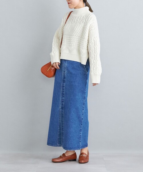 SHIPS（シップス）の「〈洗濯機可能〉11.5oz デニムタイトスカート◇（デニムスカート・レディース・ネイビー/ブルー・SMALL/MEDIUM/LARGE）」の19枚目の写真