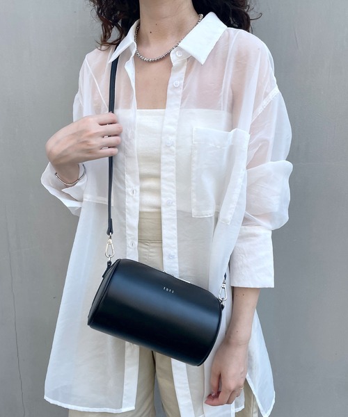 loti(ロティ)の「WEB限定 loti 2WAYチューブBAG(ショルダーバッグ・レディース・ブラック/オフホワイト・FREE)」の19枚目の写真