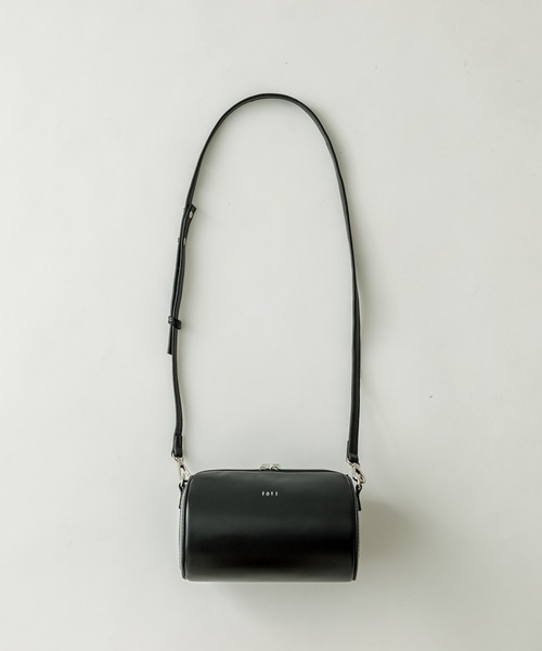 loti(ロティ)の「WEB限定 loti 2WAYチューブBAG(ショルダーバッグ・レディース・ブラック/オフホワイト・FREE)」の17枚目の写真