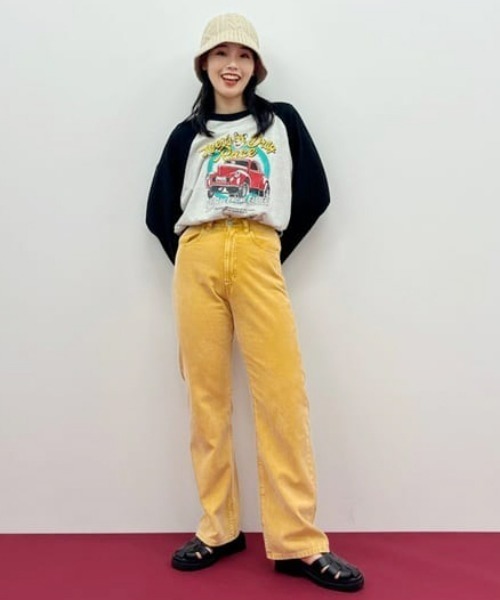 RODEO CROWNS WIDE BOWL(ロデオクラウンズワイドボウル)の「Tiger Drag RaceラグランL/STシャツ(Tシャツ/カットソー・レディース・ブラック/ブラウン/ダークグリーン・FREE)」の2枚目の写真