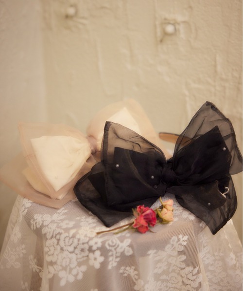 Swankiss(スワンキス)の「SX sheer ribbon headband(カチューシャ・レディース・ブラック/ベージュ・FREE)」の2枚目の写真