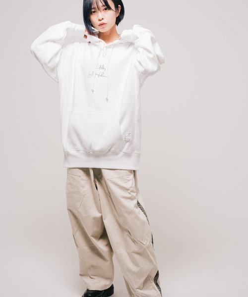 EFFECTEN(エフェクテン)の「EFFECTEN エフェクテン /in my head hoodie Yu hashimoto × utility collaboration ITEM(パーカー・メンズ・ホワイト/ブラック・FREE)」の9枚目の写真