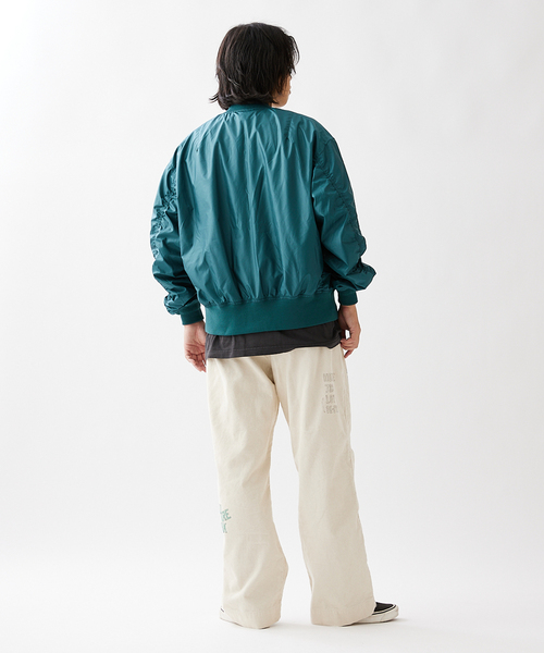 JOURNAL STANDARD（ジャーナルスタンダード）の「カラー MA-1（MA-1・メンズ・ブラック/グレー/カーキ/グリーン・MEDIUM/LARGE）」の21枚目の写真