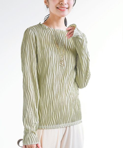 rps(アールピーエス)の「ウェーブストライプメロープルオーバー(Tシャツ/カットソー・レディース・ブラック/ブラウン/グリーン/アイボリー/ブルー/グレイッシュベージュ/ミント・フリー)」の1枚目の写真