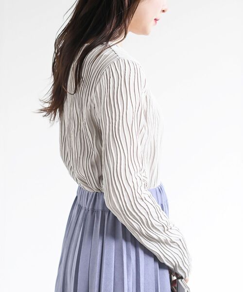 rps(アールピーエス)の「ウェーブストライプメロープルオーバー(Tシャツ/カットソー・レディース・ブラック/ブラウン/グリーン/アイボリー/ブルー/グレイッシュベージュ/ミント・フリー)」の9枚目の写真