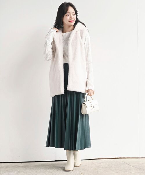 rps(アールピーエス)の「ウェーブストライプメロープルオーバー(Tシャツ/カットソー・レディース・ブラック/ブラウン/グリーン/アイボリー/ブルー/グレイッシュベージュ/ミント・フリー)」の8枚目の写真