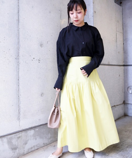 Brownie(ブラウニー)の「Brownie 肩ボタン開きストライプシャツ(シャツ/ブラウス・レディース・ホワイト/ブラック/グリーン/ライトベージュ・FREE)」の19枚目の写真