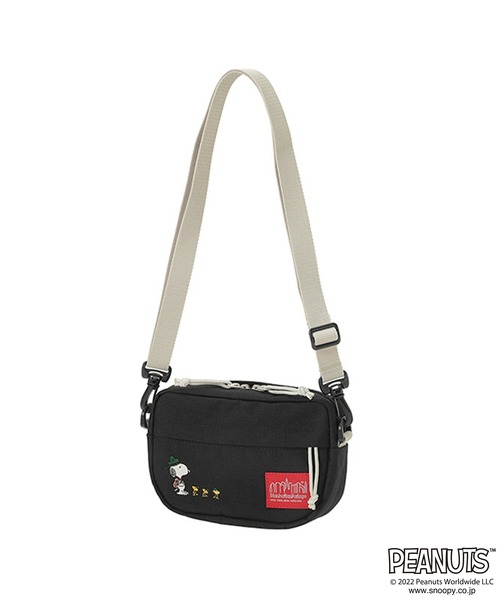 Manhattan Portage(マンハッタンポーテージ)の「The Mulberry Shoulder Bag PEANUTS FW22(ショルダーバッグ・メンズ・ブラック/カーキ・X-SMALL)」の1枚目の写真