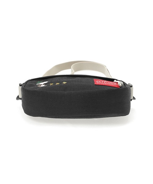Manhattan Portage(マンハッタンポーテージ)の「The Mulberry Shoulder Bag PEANUTS FW22(ショルダーバッグ・メンズ・ブラック/カーキ・X-SMALL)」の9枚目の写真