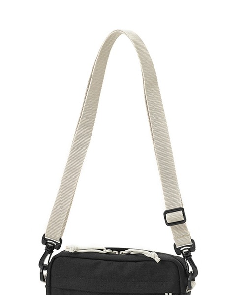 Manhattan Portage(マンハッタンポーテージ)の「The Mulberry Shoulder Bag PEANUTS FW22(ショルダーバッグ・メンズ・ブラック/カーキ・X-SMALL)」の11枚目の写真