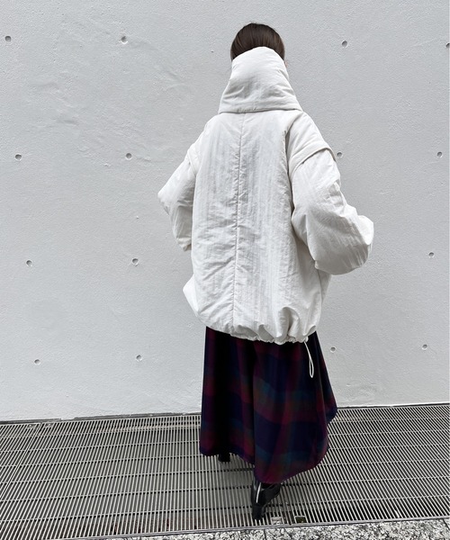 one way(ワンウェイ)の「チェック柄ボリュームスカート(スカート・レディース・ベージュ/レッド/ダークブルー・FREE)」の19枚目の写真