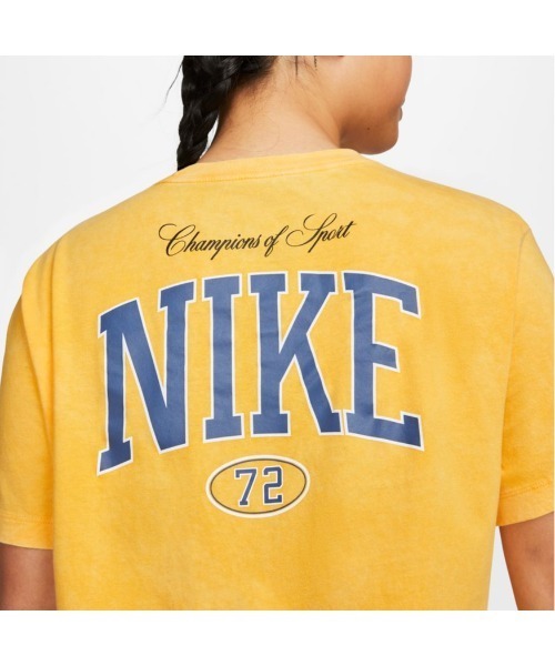 NIKE（ナイキ）の「NIKE/ナイキ AS W NSW TEE BF VARSITY（Tシャツ/カットソー・レディース・ブラック/イエロー・M/L/XL/XS/S/2XL）」の9枚目の写真