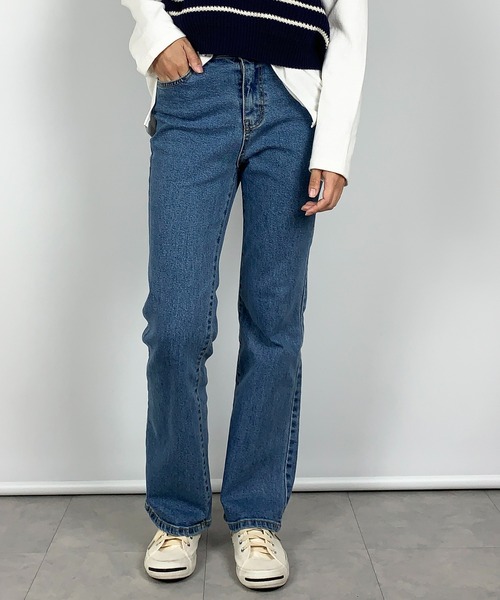 me+em select(ミームセレクト)の「セミフレアベーシックスデニム(デニムパンツ・レディース・グレー/ブルー・LARGE/MEDIUM/SMALL)」の2枚目の写真