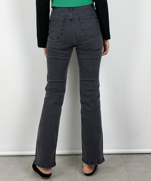 me+em select(ミームセレクト)の「セミフレアベーシックスデニム(デニムパンツ・レディース・グレー/ブルー・LARGE/MEDIUM/SMALL)」の12枚目の写真