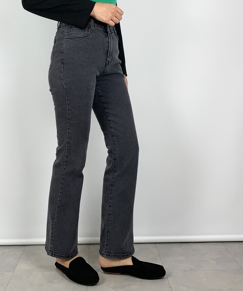 me+em select(ミームセレクト)の「セミフレアベーシックスデニム(デニムパンツ・レディース・グレー/ブルー・LARGE/MEDIUM/SMALL)」の17枚目の写真