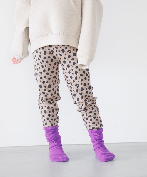 LOWRYS FARM（ローリーズファーム）の「プリントレギンス　170611（レギンス/スパッツ・キッズ・ブラック/カーキ/モカ・100cm/110cm/120cm/130cm）」の3枚目の写真