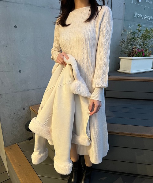 a:mure(アミュール)の「ヒモベルト付き!ケーブル編みニットワンピース(ワンピース・レディース・ベージュ/ホワイト/ブラウン・SMALL/MEDIUM)」の5枚目の写真