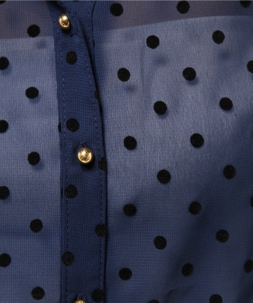 DISCOAT(ディスコート)の「【Discoat】フロッキードット肩フリルノースリブラウス(シャツ/ブラウス・レディース・オフホワイト/アイボリー/ネイビー・LARGE/MEDIUM)」の13枚目の写真