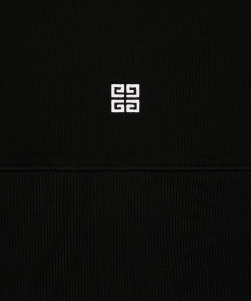 GIVENCHY（ジバンシイ）の「Slim-fit sweatshirt in GIVENCHY College embroidered fleece（スウェット・メンズ・ブラック・SMALL/MEDIUM/LARGE/X-LARGE/X-SMALL）」の2枚目の写真
