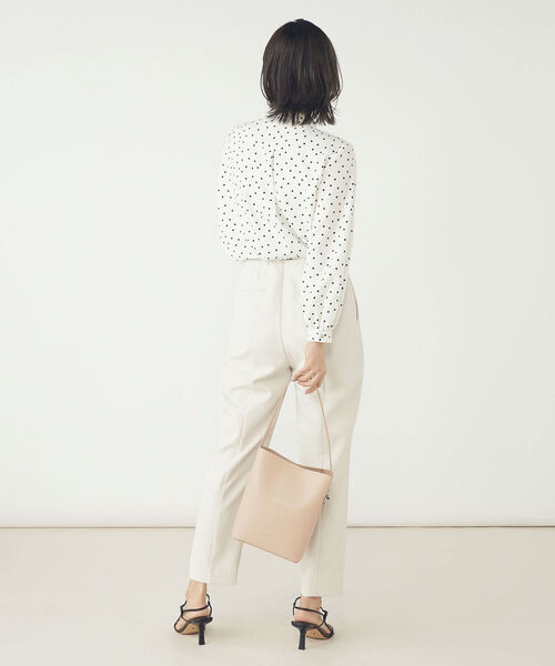NOLLEY’S Sophi(ノーリーズソフィ)の「ジョーゼットラッフルブラウス(シャツ/ブラウス・レディース・ホワイト系その他5/オフホワイト・38/36)」の12枚目の写真