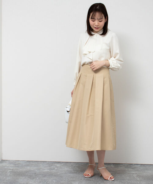NOLLEY’S Sophi(ノーリーズソフィ)の「ジョーゼットラッフルブラウス(シャツ/ブラウス・レディース・ホワイト系その他5/オフホワイト・38/36)」の19枚目の写真