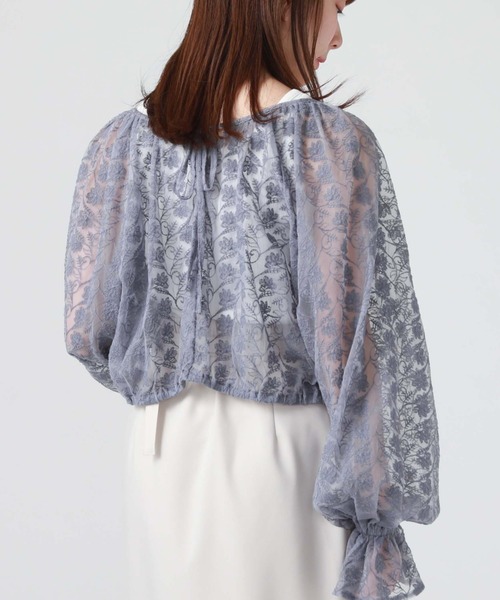 archives（アルシーヴ）の「ボリュームギャザーＶ開きブラウス（シャツ/ブラウス・レディース・アイボリー/ブラック/ブルー・MEDIUM）」の3枚目の写真