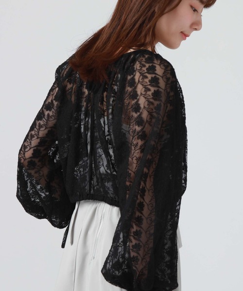 archives（アルシーヴ）の「ボリュームギャザーＶ開きブラウス（シャツ/ブラウス・レディース・アイボリー/ブラック/ブルー・MEDIUM）」の6枚目の写真