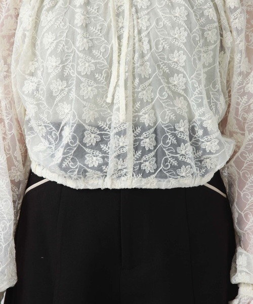 archives（アルシーヴ）の「ボリュームギャザーＶ開きブラウス（シャツ/ブラウス・レディース・アイボリー/ブラック/ブルー・MEDIUM）」の15枚目の写真