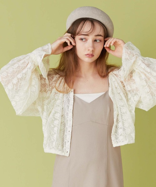 archives（アルシーヴ）の「ボリュームギャザーＶ開きブラウス（シャツ/ブラウス・レディース・アイボリー/ブラック/ブルー・MEDIUM）」の17枚目の写真