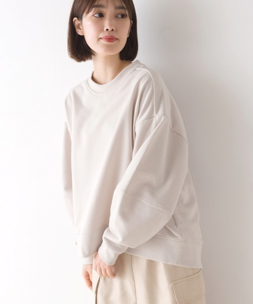 OMNES(オムネス)の「裏毛ボリューム袖裾ラウンドプルオーバー長袖(その他トップス・レディース・ブラック/アイボリー/ラベンダー/ブルー・FREE)」の8枚目の写真