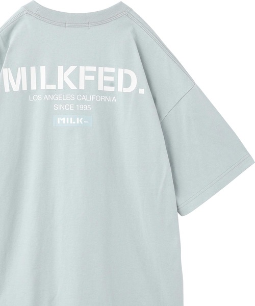 MILKFED.(ミルクフェド)の「BAR AND STENCIL LOGO WIDE S/S TEE(Tシャツ/カットソー・レディース・ホワイト/マルチ/オフホワイト/ブラック/レッド/パープル/ライトピンク/オレンジ/ライトブルー・ONE SIZE)」の20枚目の写真