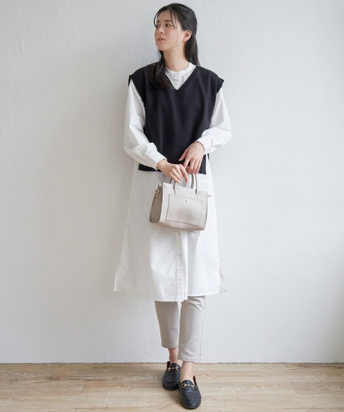 ikka（イッカ）の「【2点セット】ニットベストシャツワンピセット（ワンピース・レディース・グレー/ベージュ/ブラック・S/M/L）」の7枚目の写真