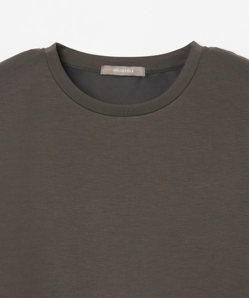 HELIOPOLE(エリオポール)の「CARDBOARD SQUARE SHOULDER PO(Tシャツ/カットソー・レディース・カーキ/ブラック・38)」の11枚目の写真