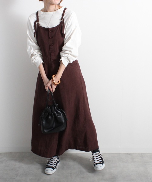 Fizz（フィズ）の「【Fizz/フィズ】　リネンレーヨンマキシ丈サロペットスカート（サロペット/オーバーオール・レディース・ベージュ/ネイビー/ブラウン・M）」の2枚目の写真
