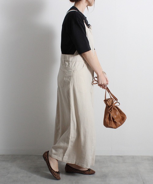 Fizz（フィズ）の「【Fizz/フィズ】　リネンレーヨンマキシ丈サロペットスカート（サロペット/オーバーオール・レディース・ベージュ/ネイビー/ブラウン・M）」の8枚目の写真