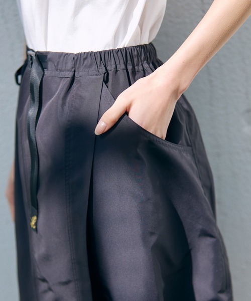 VIS(ビス)の「【GRAMICCI/グラミチ】VIS別注 ACTIVE SHELLスカショ【洗える・撥水】(スラックス・レディース・ブラック/イエロー系その他・M/S)」の19枚目の写真