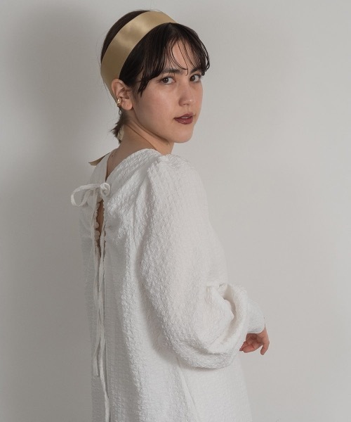 lawgy（ラウジー）の「back open gather op（ワンピース・レディース・ホワイト/ブラック・FREE）」の3枚目の写真
